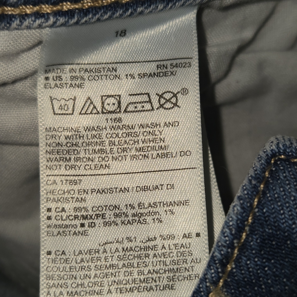 Old Navy NEW O.G. Straight High-Waisted Light Wash Jeans Size 18 Distressed - Picture 6 of 6